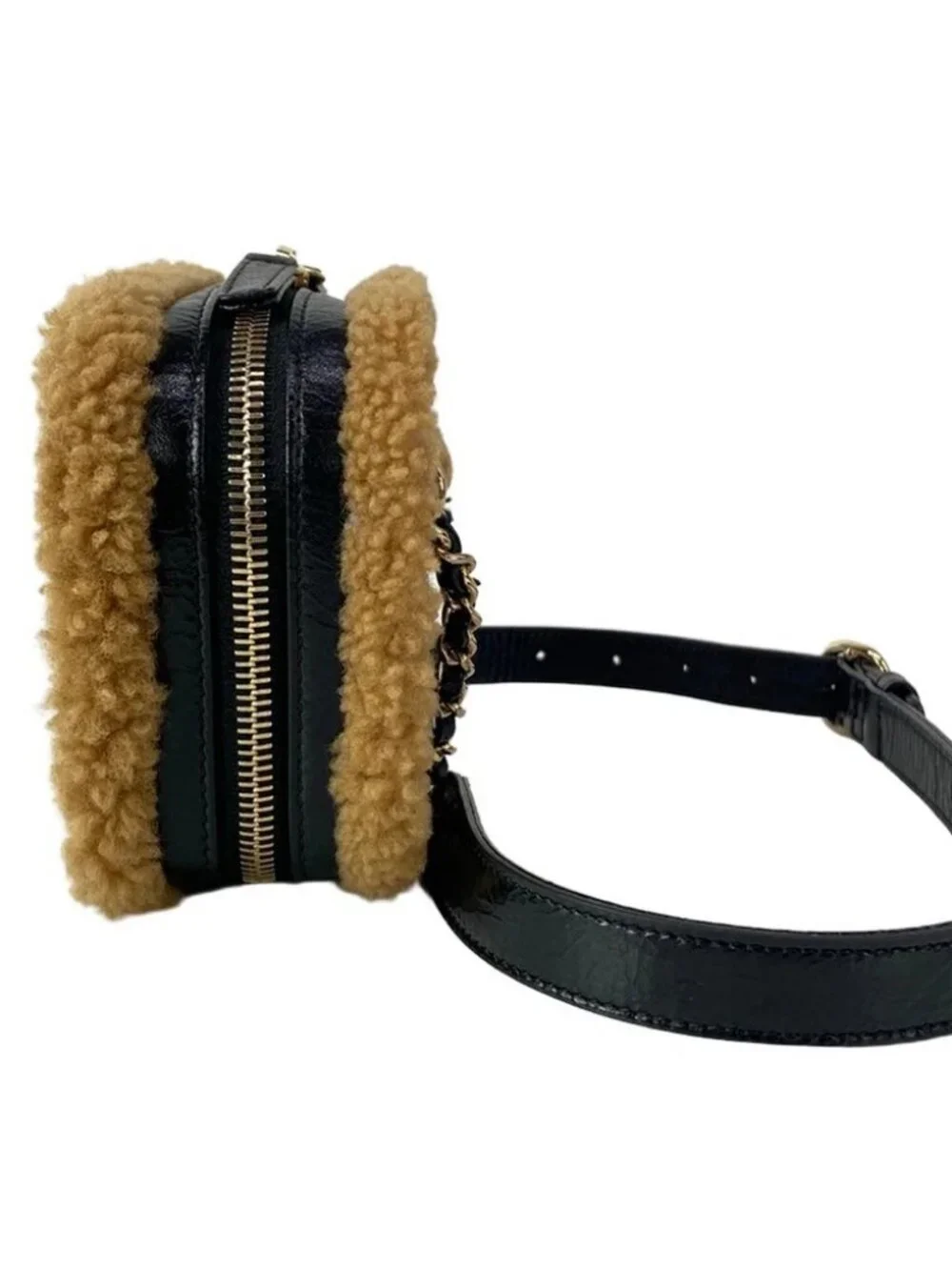 CHANEL CC Fan Black Light Brown Crumpled Sheepskin / Sheared Mouton Bum Bag